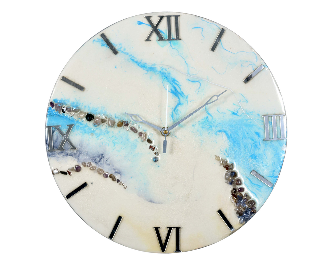 Horloge murale design en résine époxy pour la décoration de bureau et la décoration intérieure, horloge murale à chiffres romains, horloge murale en résine, bleu ciel, sans verre, horloge en résine faite à la main