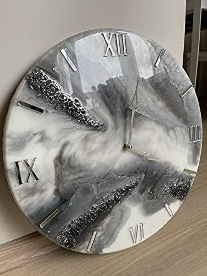Horloge murale époxy design pour la décoration de bureau, horloge murale à chiffres romains, horloge murale en résine, argent et bleu, sans verre, horloge en résine faite à la main